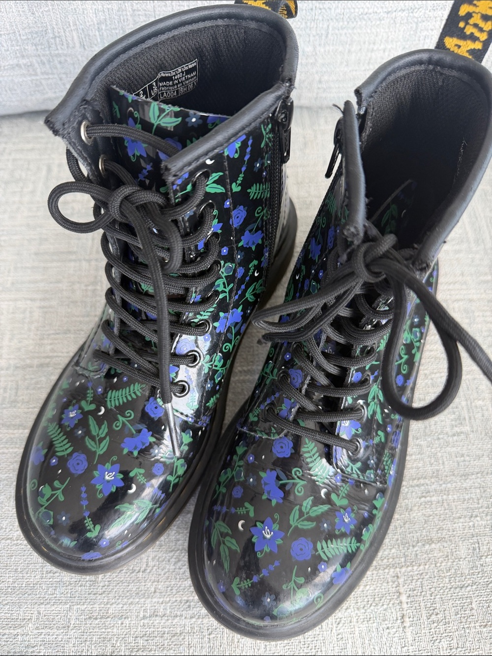 Dr. Martens Junior 1460 Mystic Floral Black Patent Lace Up Boots Girls Size 3